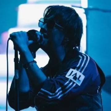The Strokes pospone su nuevo álbum