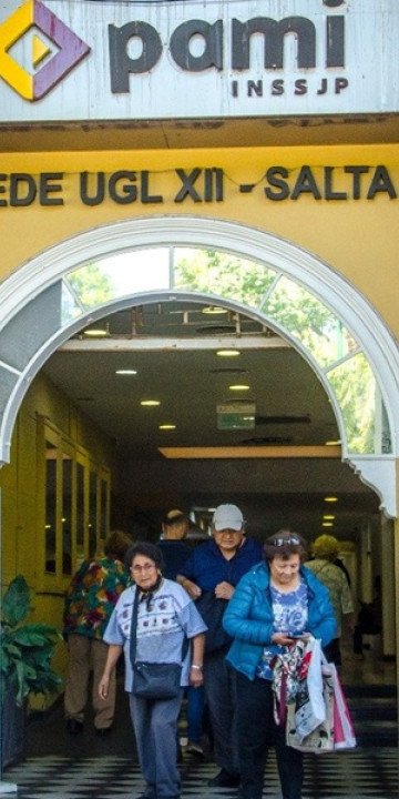Afiliados al PAMI podrían sufrir reprogramaciones de turnos médicos