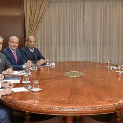Caputo mantuvo una reunión con la UIA