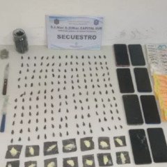 Detuvieron a una mujer y secuestraron más de 300 dosis de droga en Capital