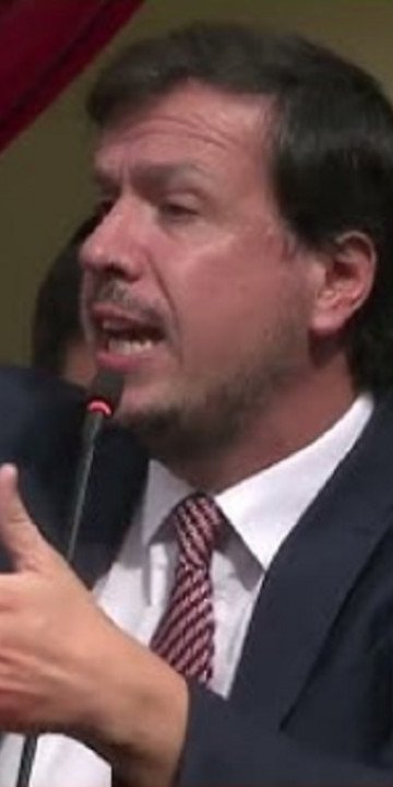 Cornejo pidió revisar el modelo de Saeta