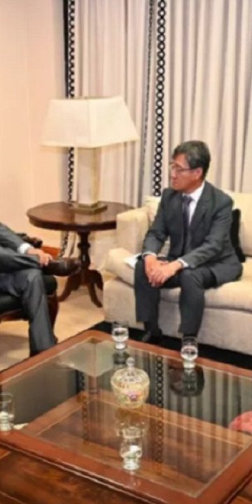 Sáenz se reunió con el presidente de POSCO Argentina