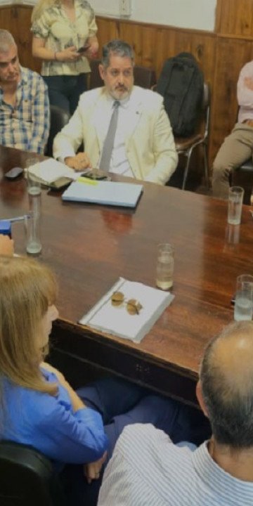 Diputados se reunieron con representantes de Centros de Diálisis