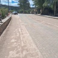 Pavimentación en el acceso a Seclantás