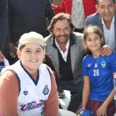 Sáenz inauguró un nuevo playón deportivo en Coronel Moldes