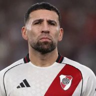 Nicolás Otamendi se sumaría a River Plate