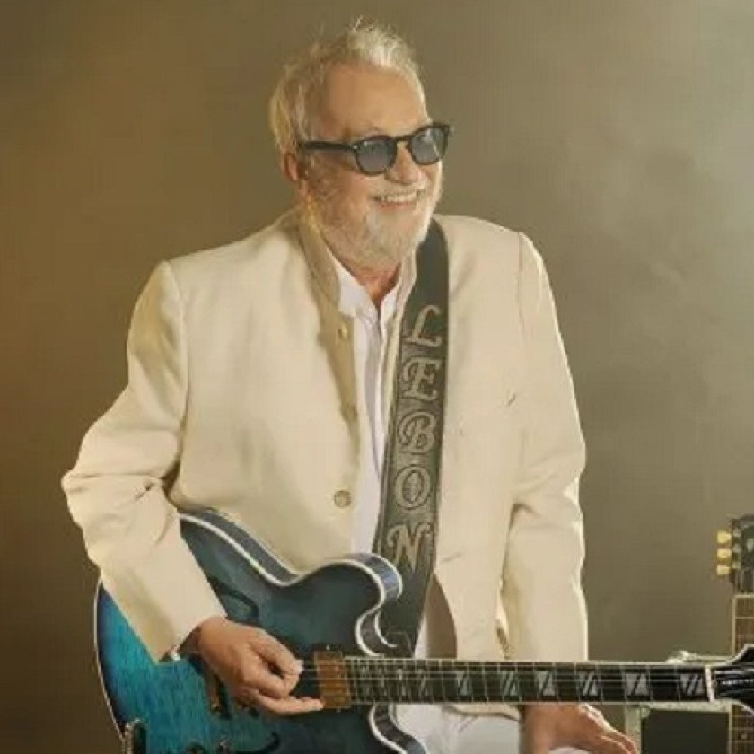 David Lebón suma un tercer show