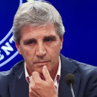 Gobierno analiza saldar deudas con bonos