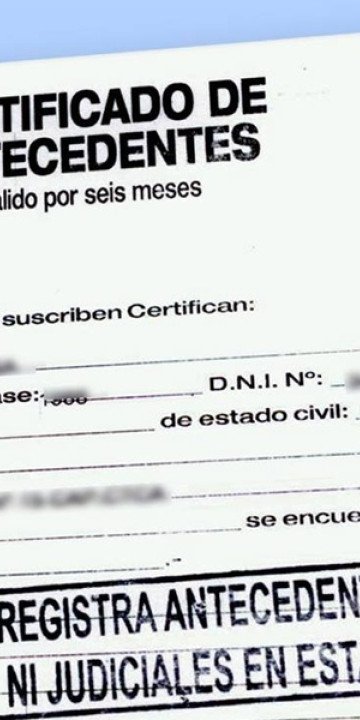 Allanamientos por presunta adulteración de certificados