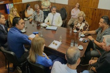 Diputados se reunieron con representantes de Centros de Diálisis