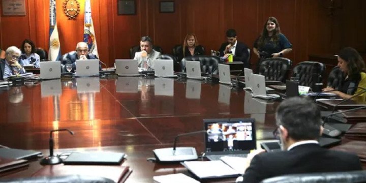 Nuevo reglamento para concursos de jueces