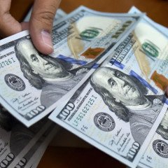 El dólar oficial anotó su tercera baja