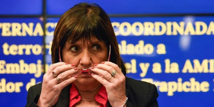 Bullrich opinó sobre el paro futbolístico