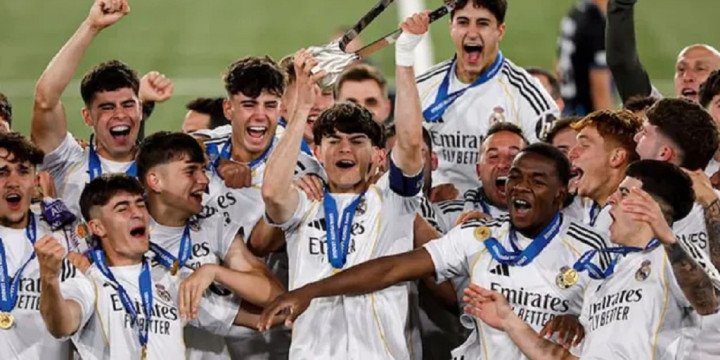 Diez seguido por la Selección Argentina