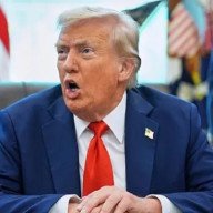 Donald Trump redobla tensión con China