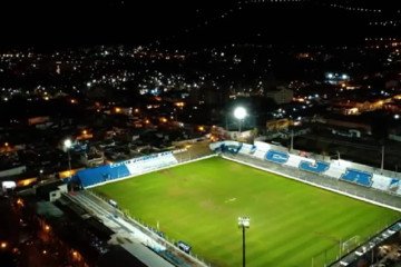 Juventud Antoniana estrena su nueva iluminación 