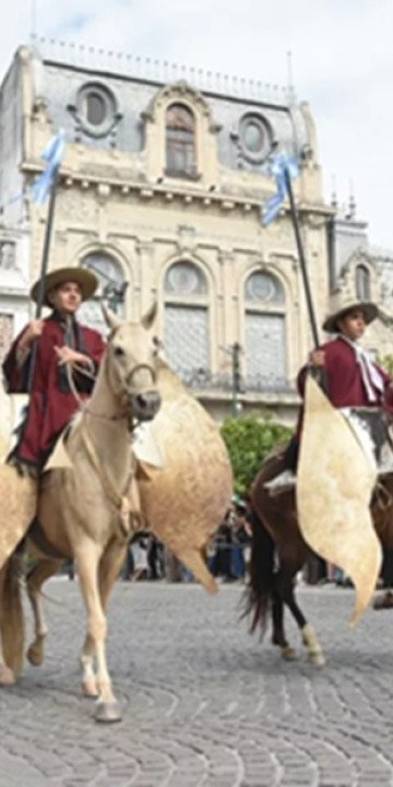 Recordaron el 241° aniversario del nacimiento del General Güemes