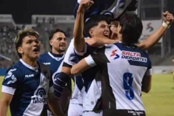 El Santo en la zona de clasificación del Federal A 
