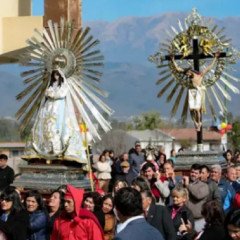 Las imágenes peregrinas del Señor y la Virgen del Milagro en la Casa de Gobierno