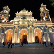 Renovaron la iluminación de la Catedral Basílica