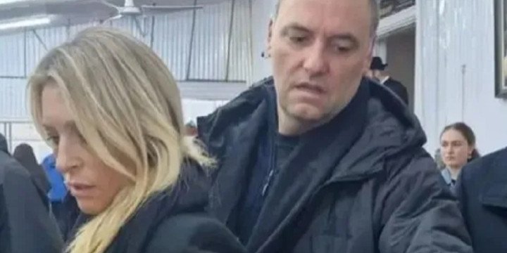 Denuncian a Adorni por irregularidades