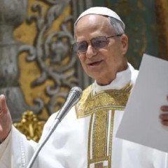 El papa recibió al arzobispo de Luján 