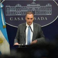 Adorni encabezó una serie de reuniones