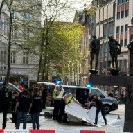 Alemania: un auto embistió a una multitud