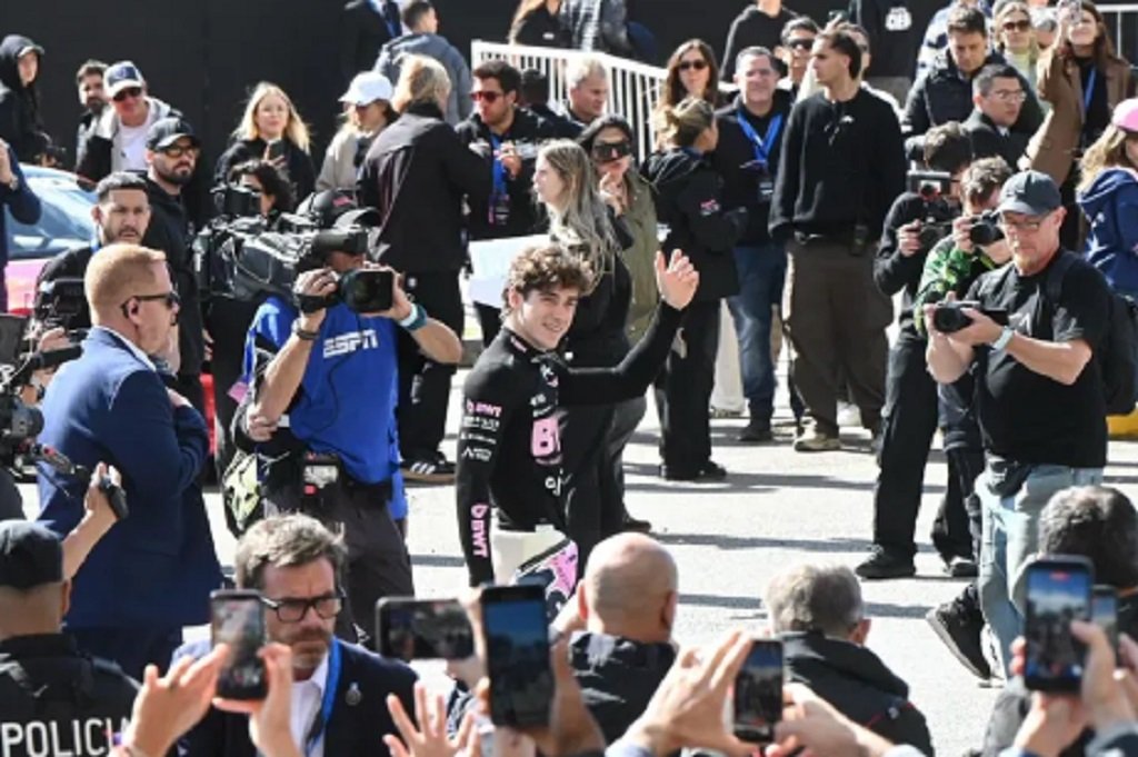 Franco Colapinto deslumbró en Buenos Aires