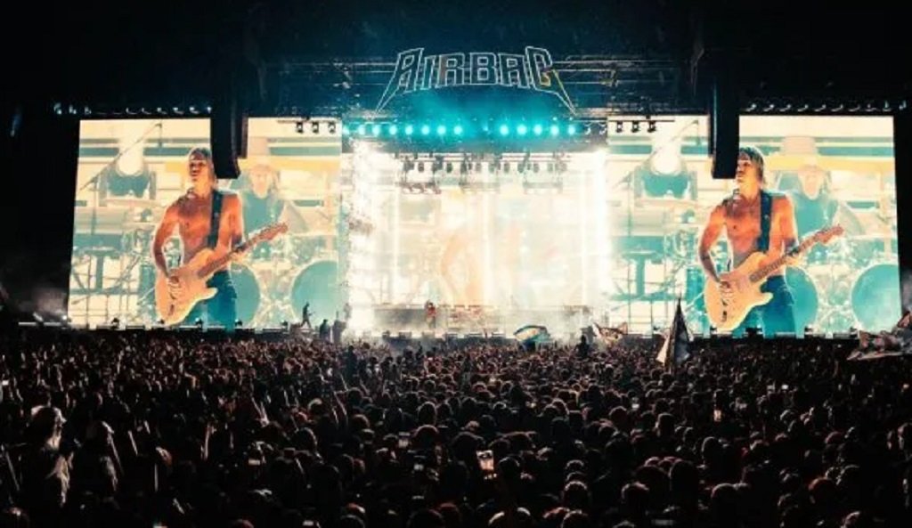 Airbag suma un tercer show en Vélez