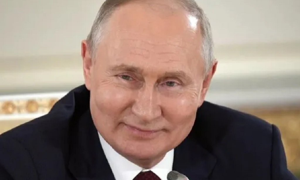 Rusia demora sus programas lunares