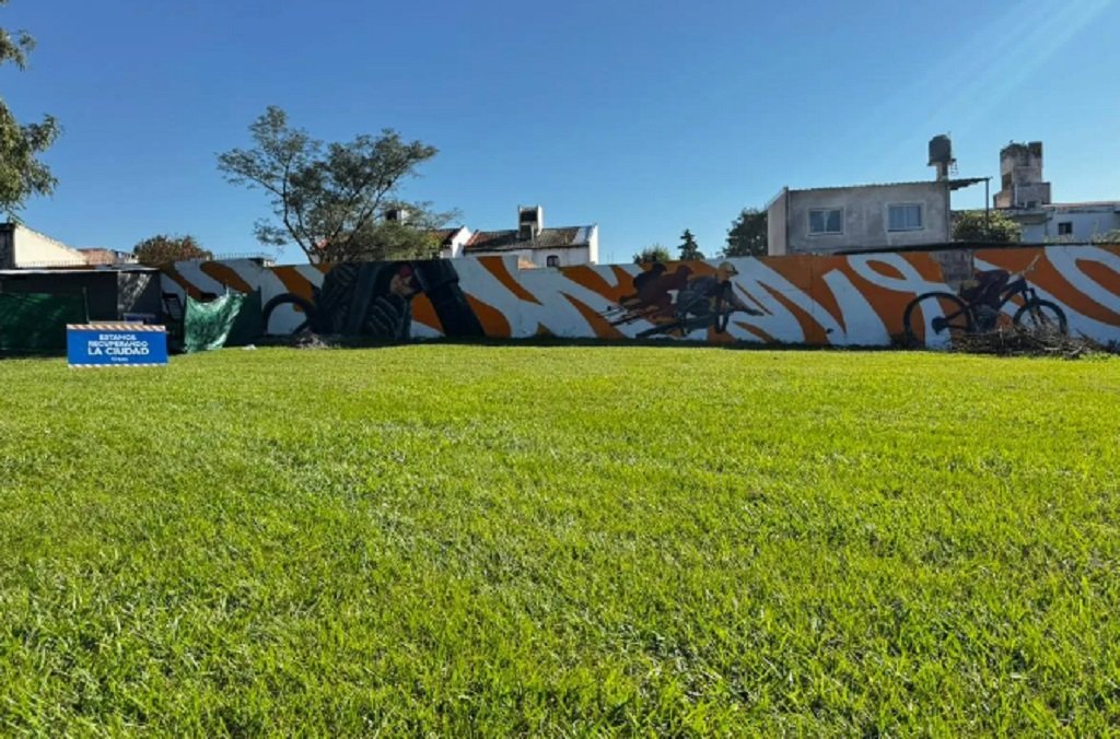 Construyen pista de bicicletas en Grand Bourg