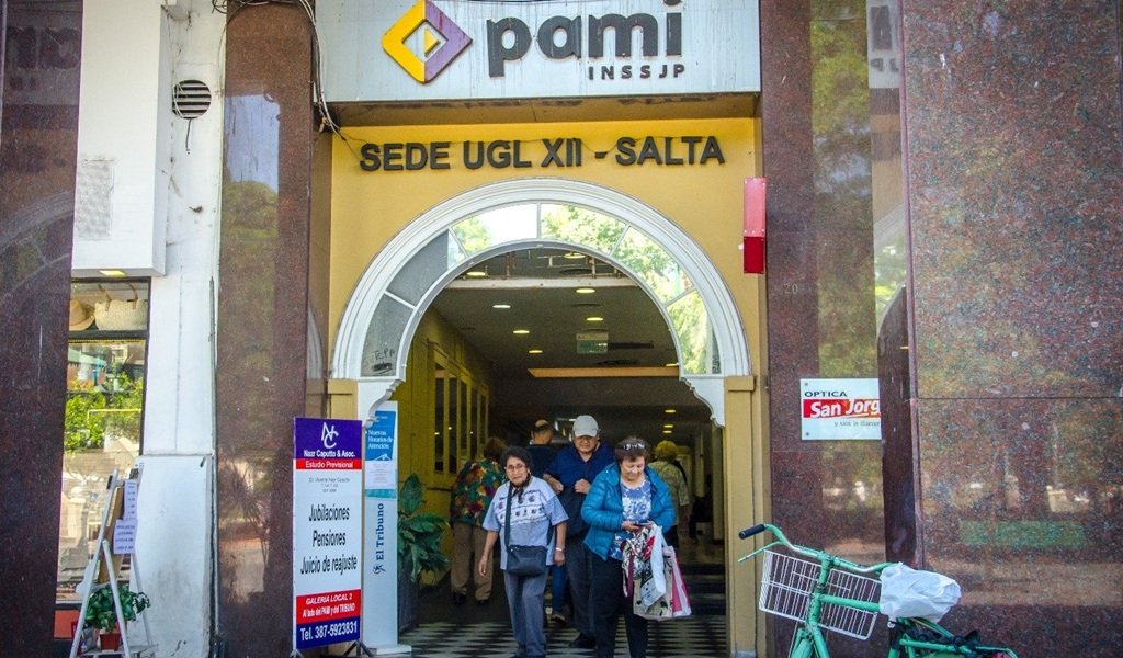 Afiliados al PAMI podrían sufrir reprogramaciones de turnos médicos