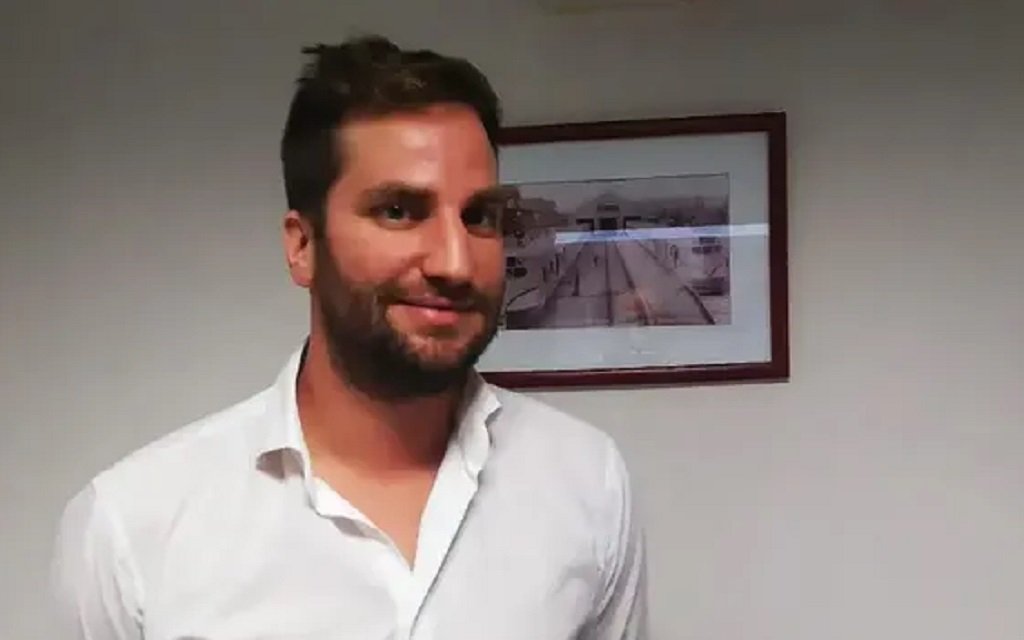 Massaccesi desplazado de Capital Humano