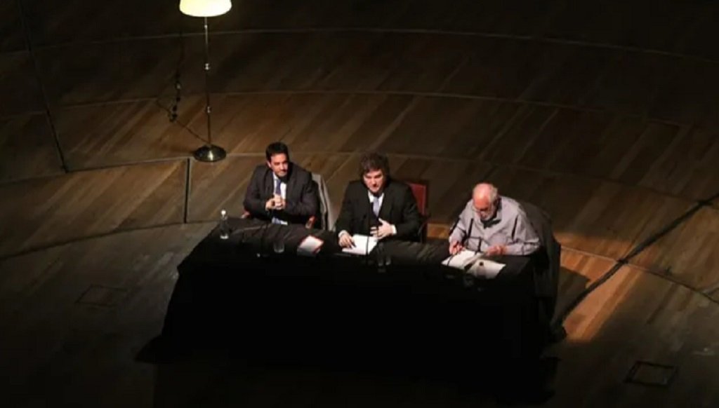 Milei participó en un debate sobre Keynes