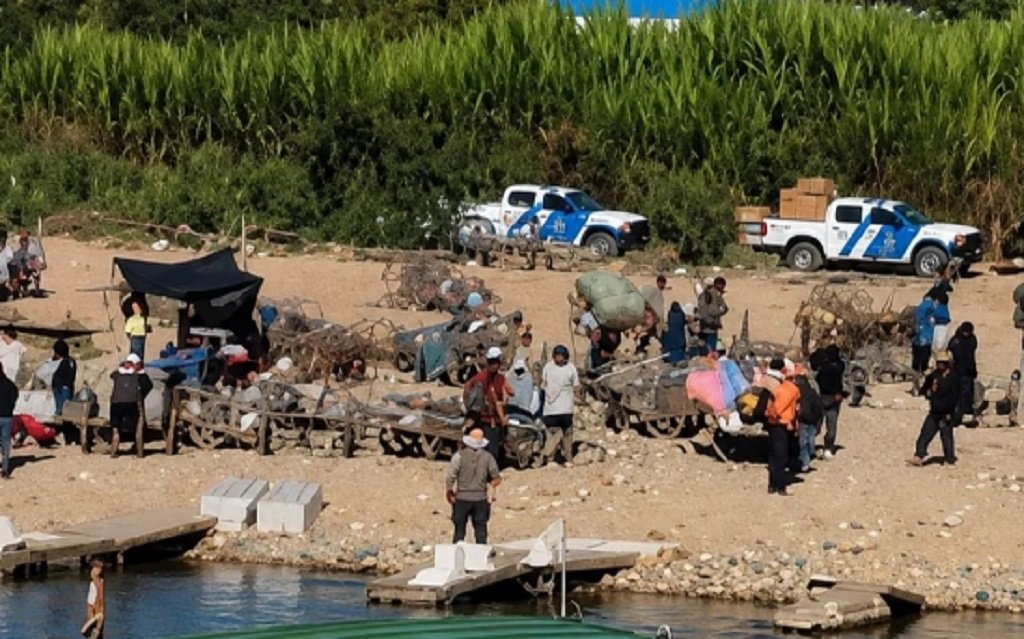 Bagayeros atacaron a piedrazos a Prefectura