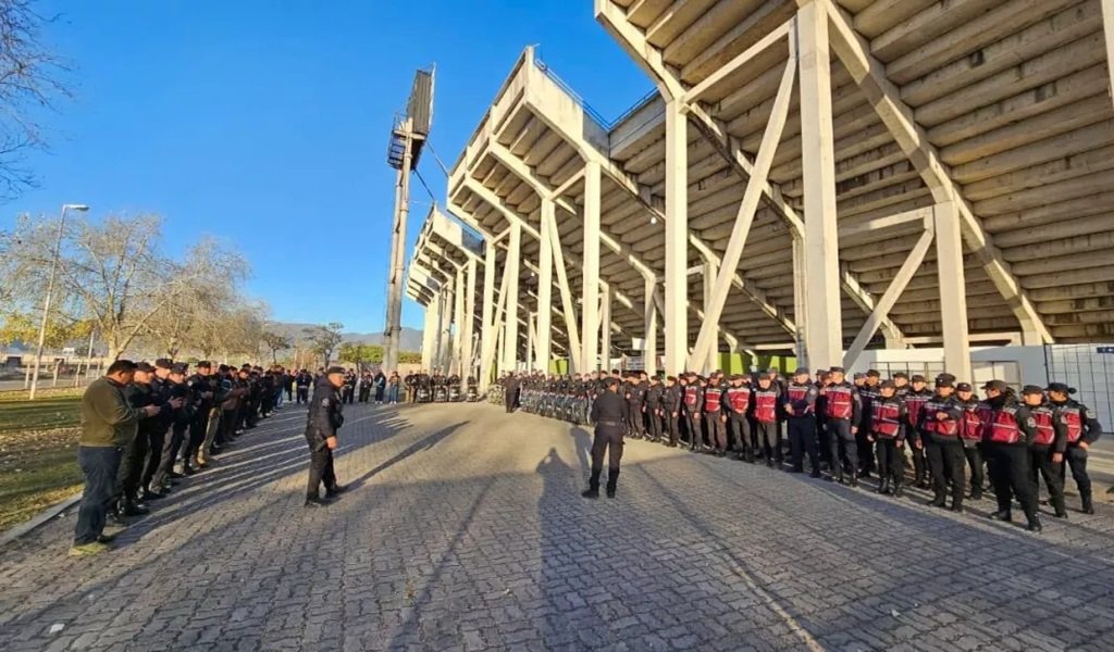 Operativo de seguridad para el clásico salteño