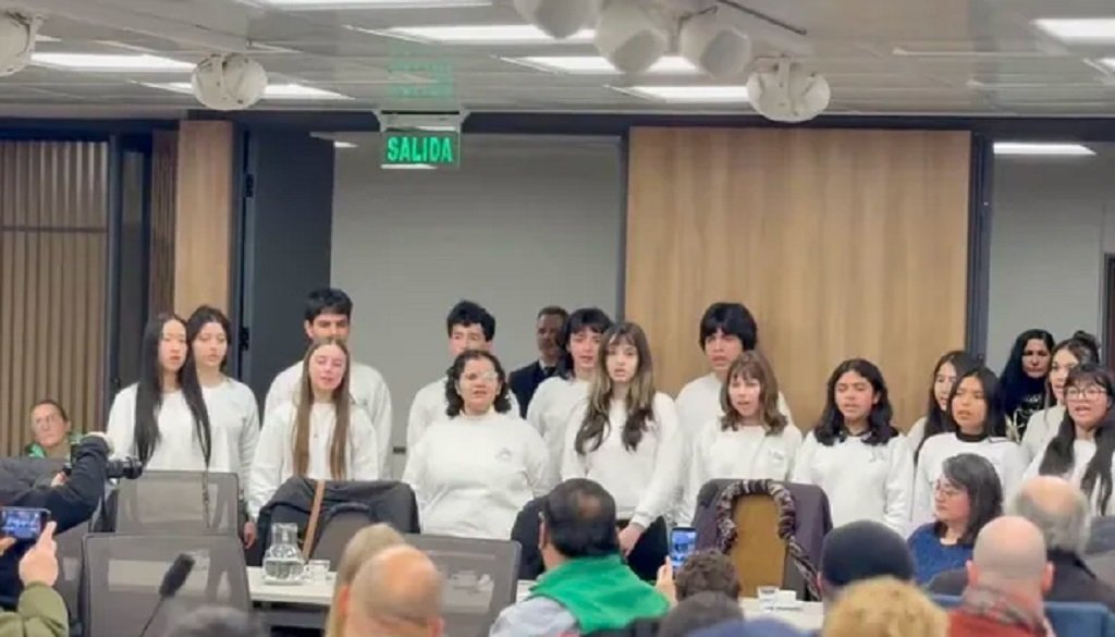 El Coro Nacional de Niños en Diputados