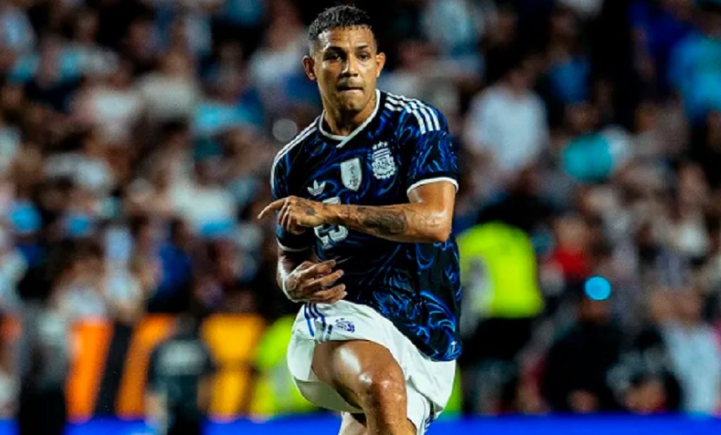 Medina se suma al Bayer Leverkusen