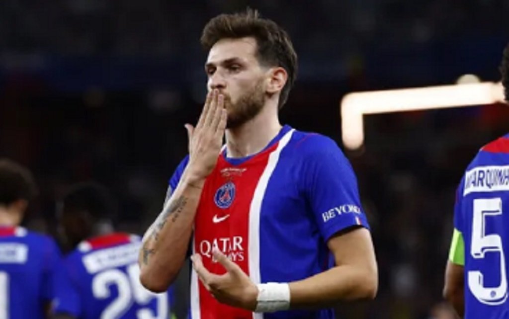 PSG levantó la Supercopa de Europa