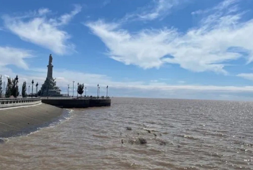 Puertos paralizados por un decreto