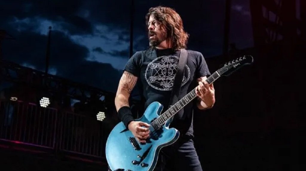 Foo Fighters será telonero de AC/DC