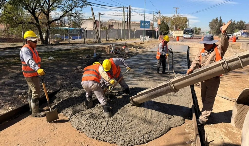 Comenzó el hormigonado de avenida Bolivia