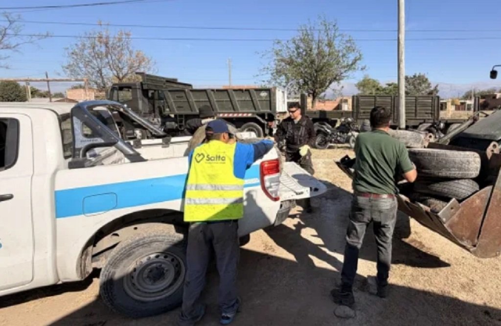 Retiraron 5 toneladas de chatarras en Solís Pizarro