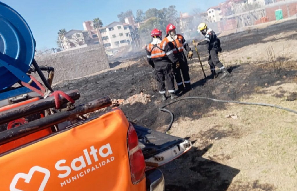 Sancionaron a los responsables de un incendio de pastizales en zona sur