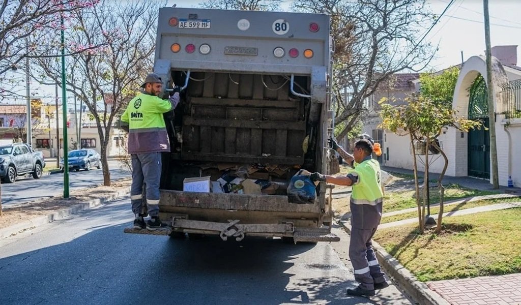 Servicios municipales por el feriado de hoy
