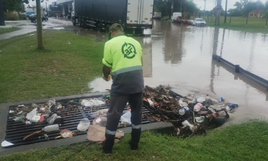 La Ciudad retiró más de una tonelada de basura de los desagües