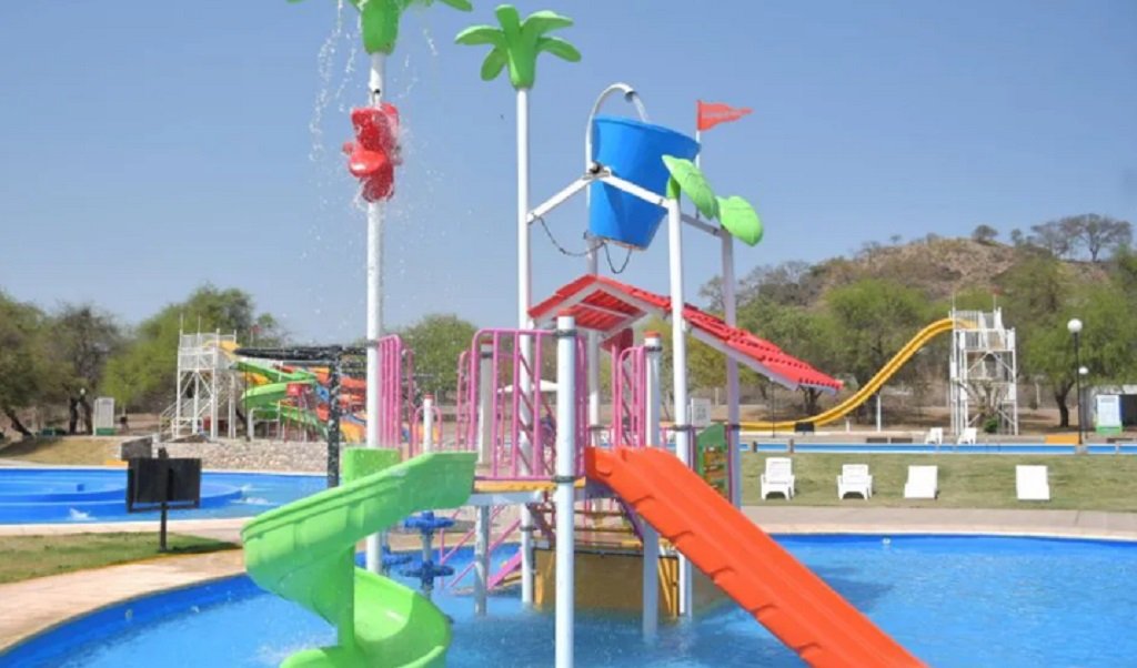 El parque acuático El Préstamo inicia la temporada de verano