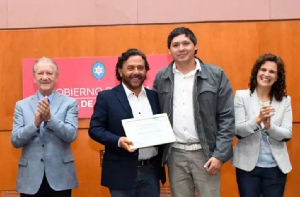 Sáenz reconoció a los docentes destacados de 2025