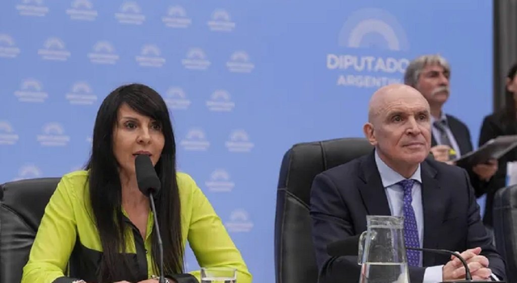 Villaverde retiró su renuncia como diputada